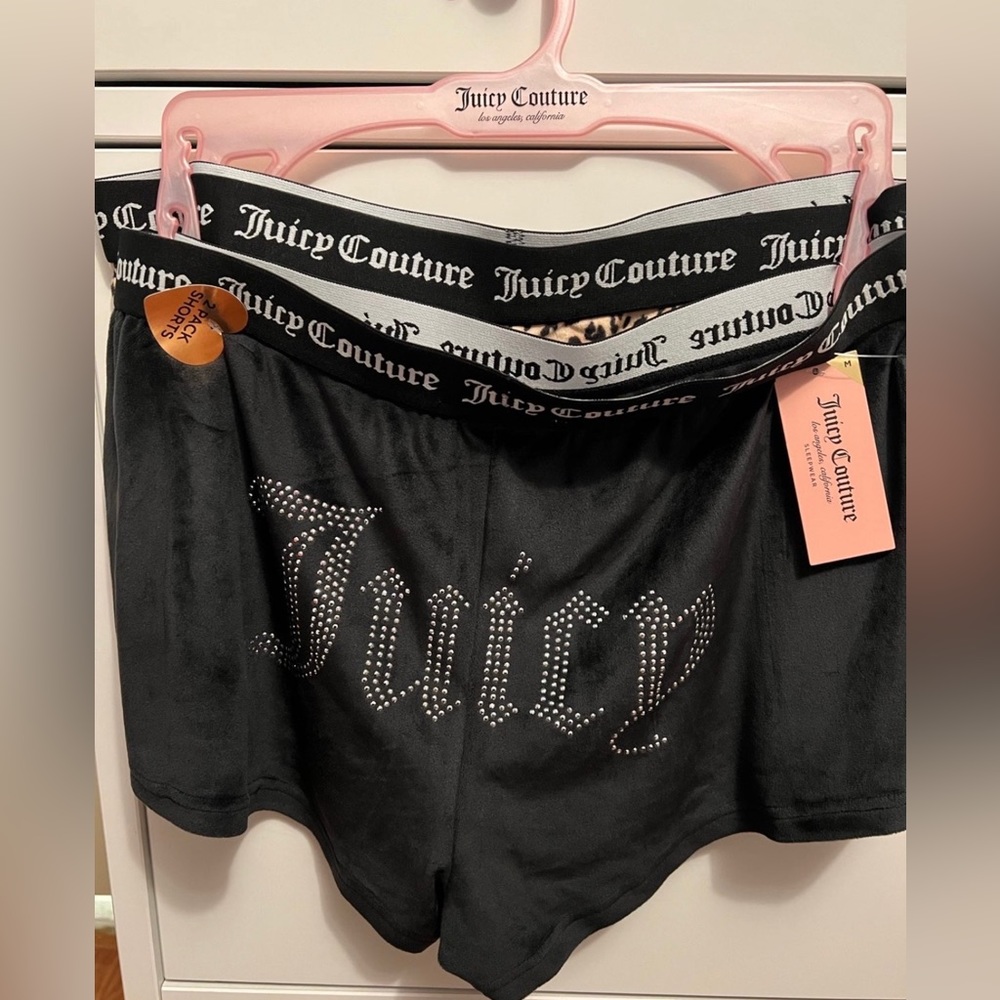 Juicy Couture 2 piece pajamas